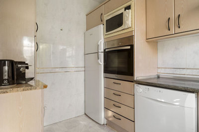 13-5fd73dea700db77384c091ca9818b1a9