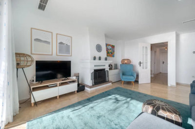 11-20939a0134ad724a8cb2a801094d15a4