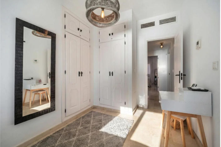 Image No.22-3 Bed Townhouse for sale