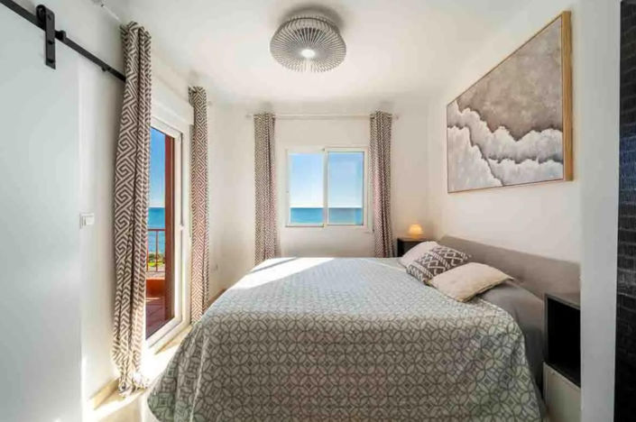 Image No.23-3 Bed Townhouse for sale