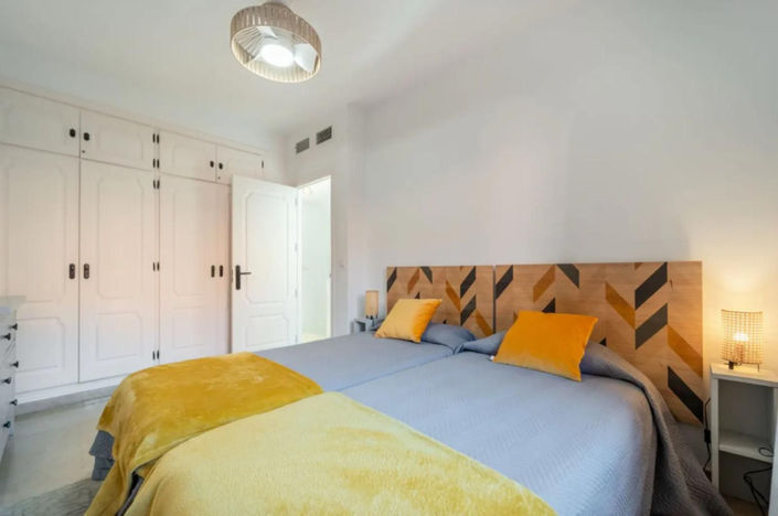 Image No.29-3 Bed Townhouse for sale