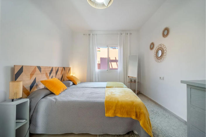 Image No.30-3 Bed Townhouse for sale