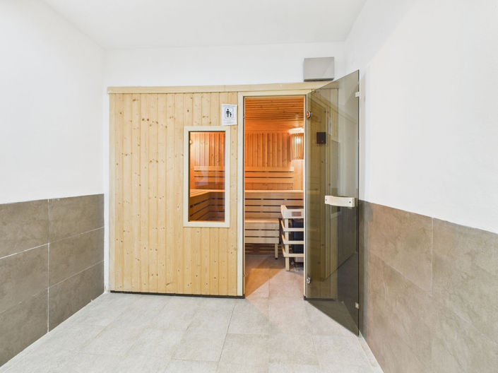 Image No.24-Appartement de 2 chambres à vendre à Estepona