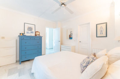 13-5fd73dea700db77384c091ca9818b1a9