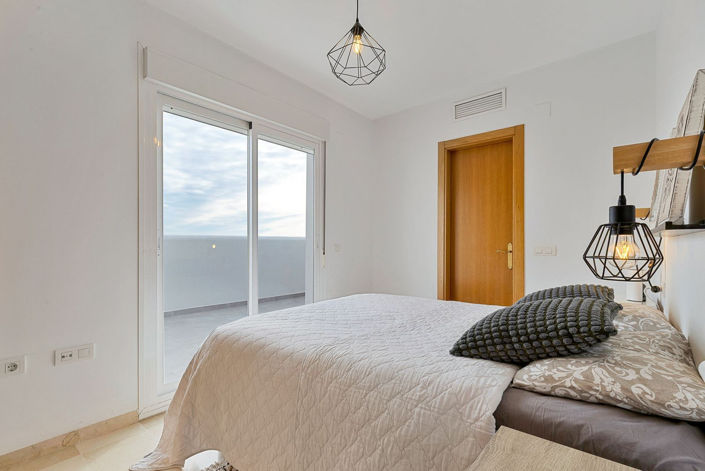 Image No.14-3 Bed Apartment for sale