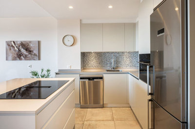 10-bb915d1cb19341576dcdc994b81ab9c5