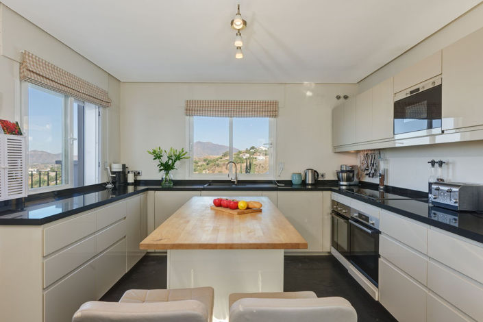 Image No.14-6 Bed Villa for sale