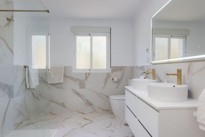 Image No.29-6 Bed Villa for sale