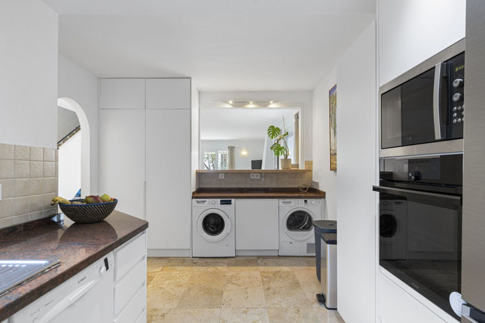 Image No.16-3 Bed Townhouse for sale