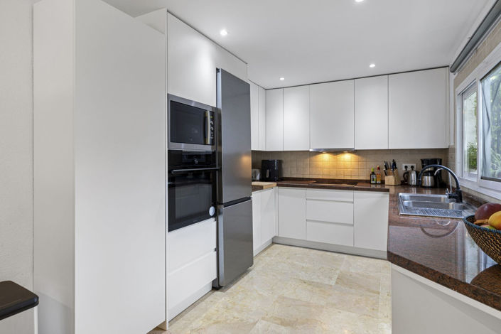 Image No.17-3 Bed Townhouse for sale