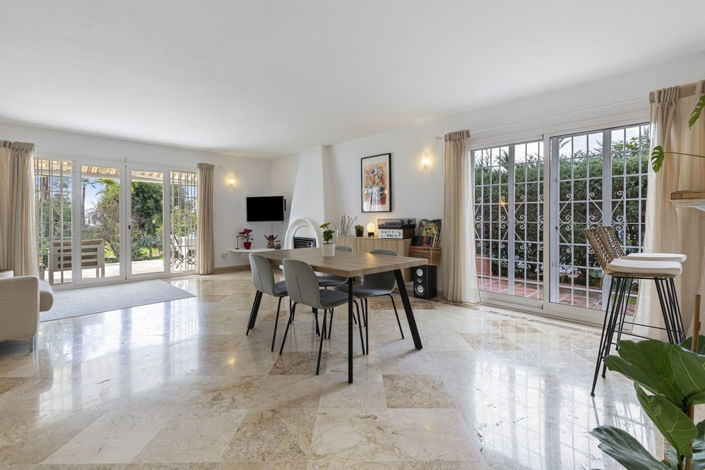 Image No.6-3 Bed Townhouse for sale