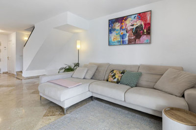 8-e64a9055bba3e77ac8aca3b893cdf826