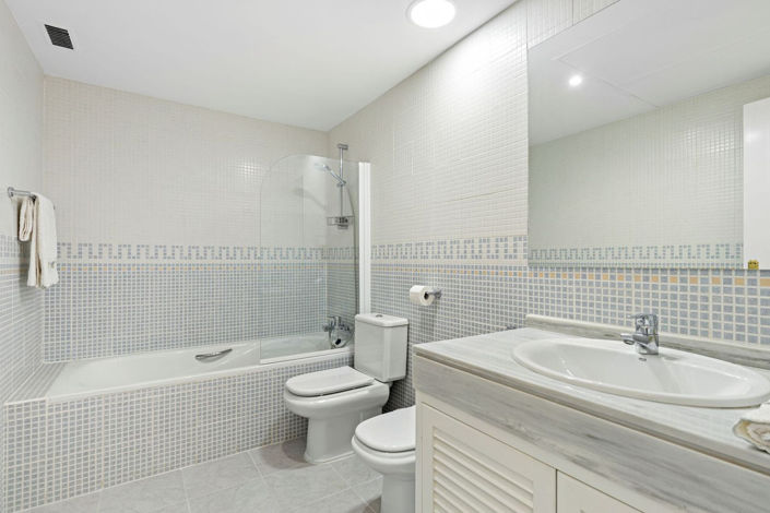 Image No.27-4 Bed Townhouse for sale