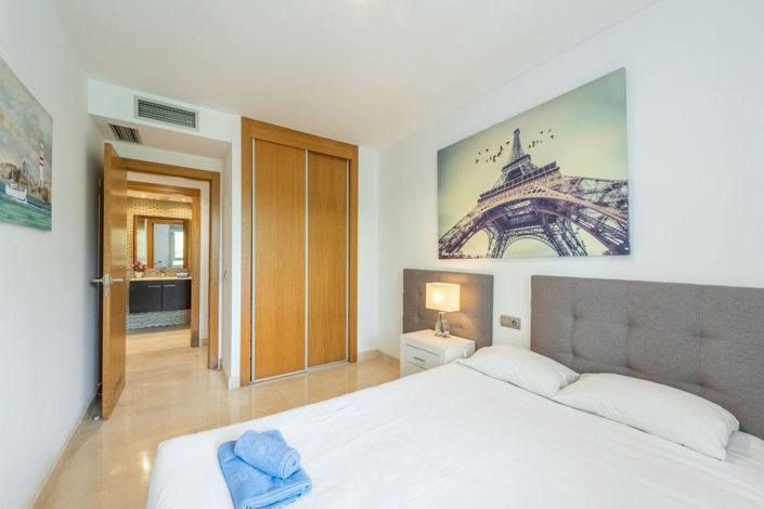 Image No.15-3 Bed Apartment for sale
