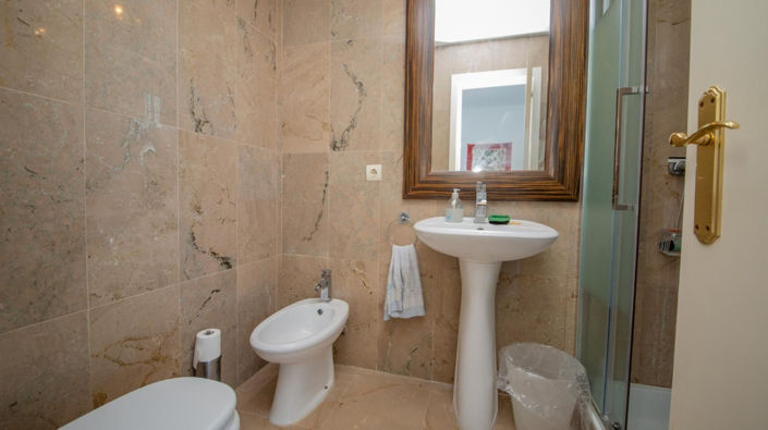 Image No.17-2 Bed Apartment for sale