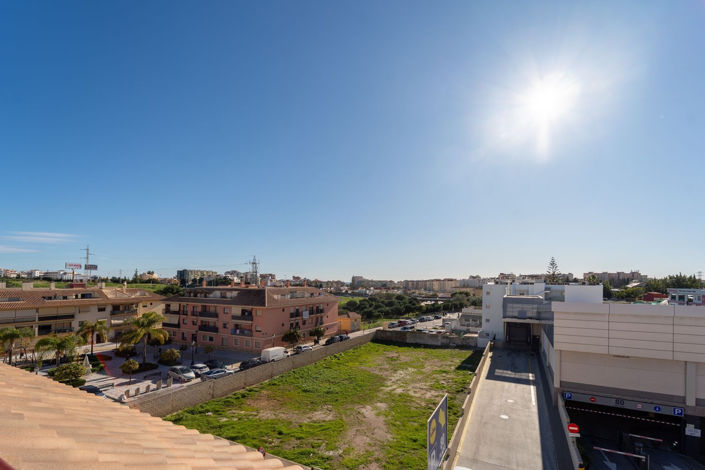 Image No.27-3 Bed Apartment for sale