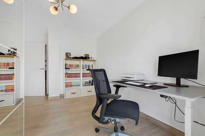 Image No.17-3 Bed Apartment for sale