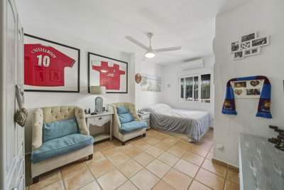 8-e64a9055bba3e77ac8aca3b893cdf826