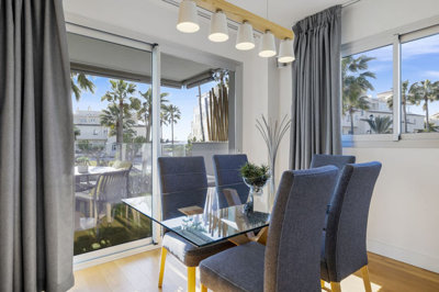 10-bb915d1cb19341576dcdc994b81ab9c5