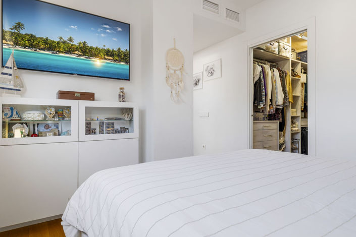 Image No.21-3 Bed Apartment for sale