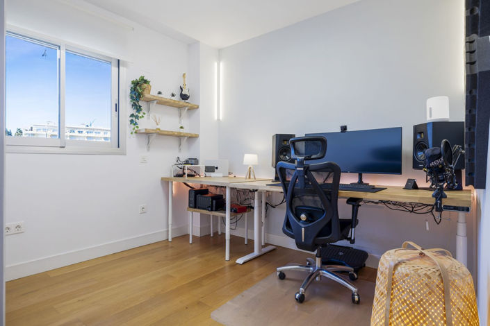 Image No.27-3 Bed Apartment for sale