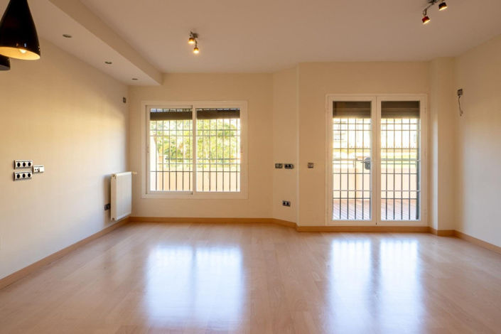 Image No.7-3 Bed Villa for sale