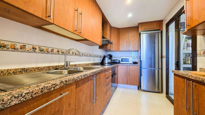 Image No.11-3 Bed Apartment for sale