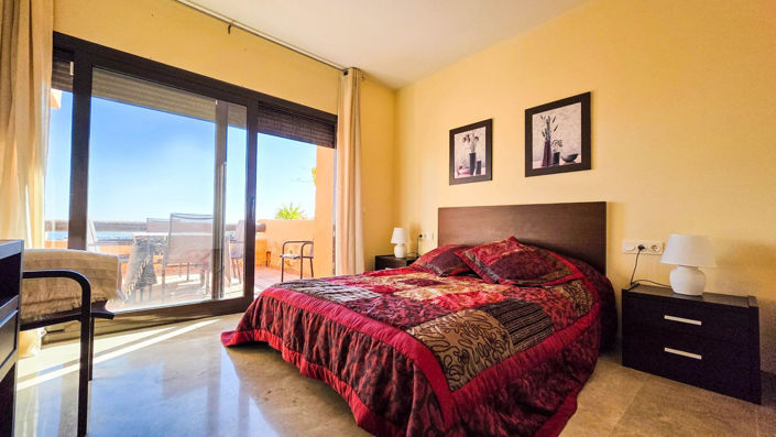 Image No.12-3 Bed Apartment for sale