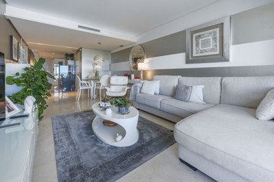 8-e64a9055bba3e77ac8aca3b893cdf826