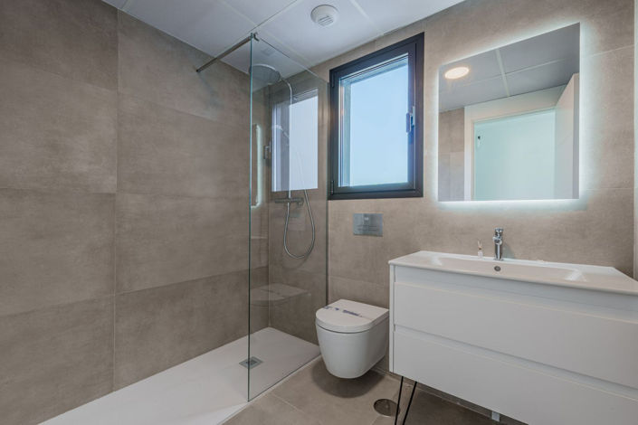 Image No.14-3 Bed Apartment for sale