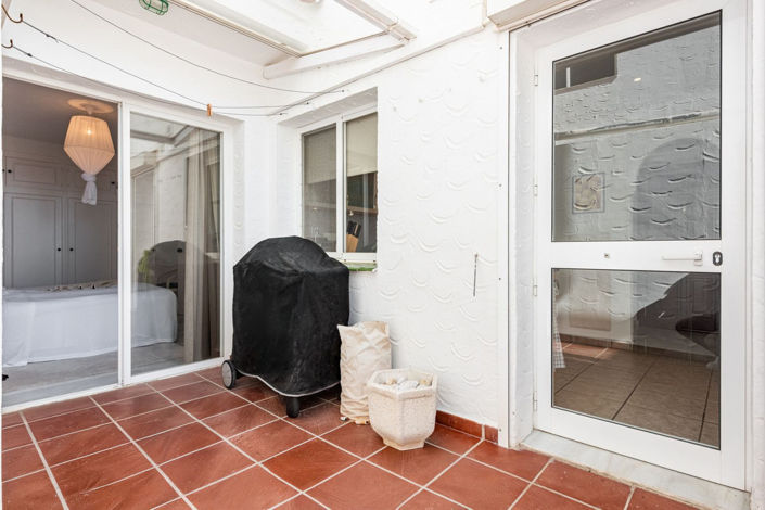 Image No.20-1 Bed Apartment for sale