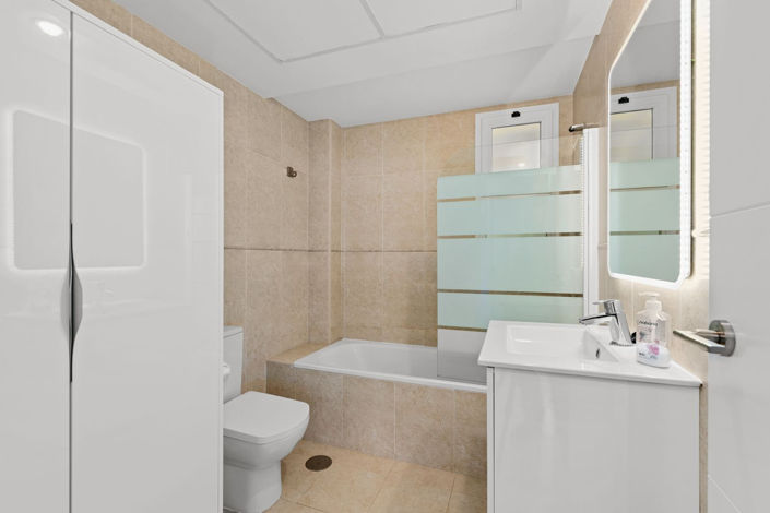 Image No.21-2 Bed Apartment for sale