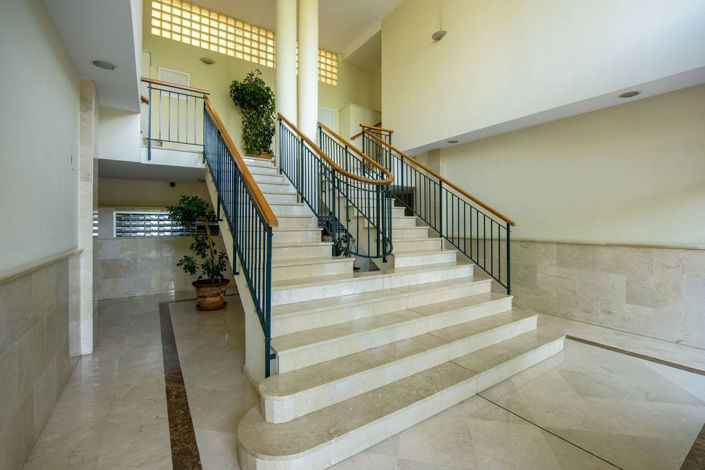 Image No.23-2 Bed Apartment for sale