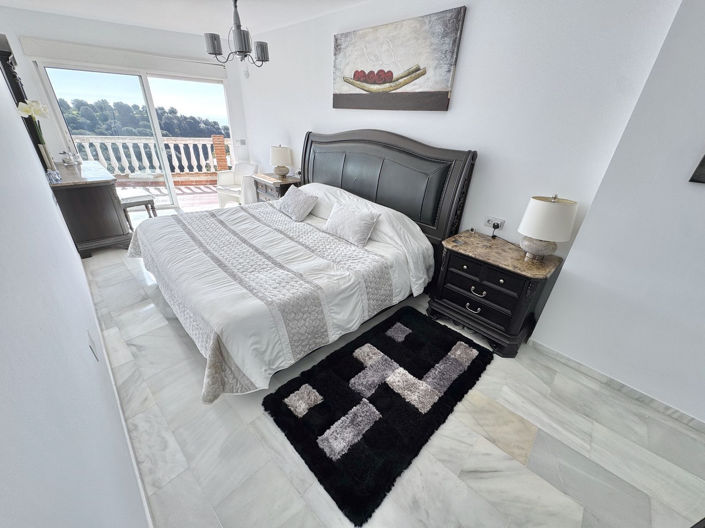 Image No.18-5 Bed Villa for sale