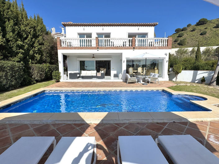 Image No.2-5 Bed Villa for sale