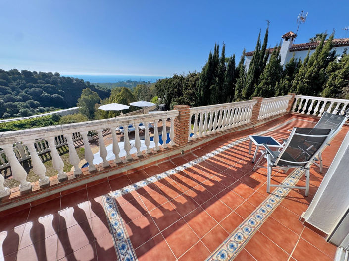 Image No.20-5 Bed Villa for sale