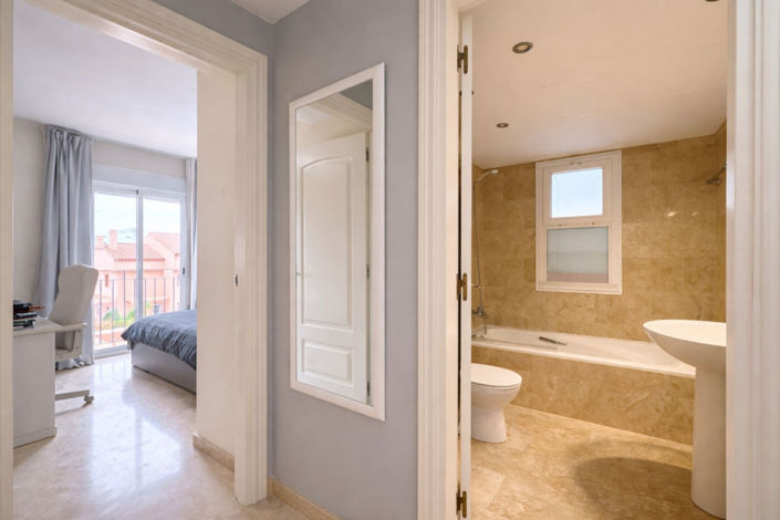 Image No.16-4 Bed Apartment for sale