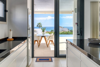 11-20939a0134ad724a8cb2a801094d15a4