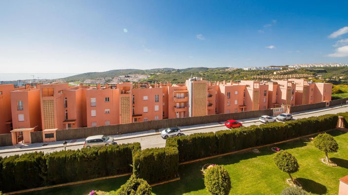 Image No.20-2 Bed Apartment for sale