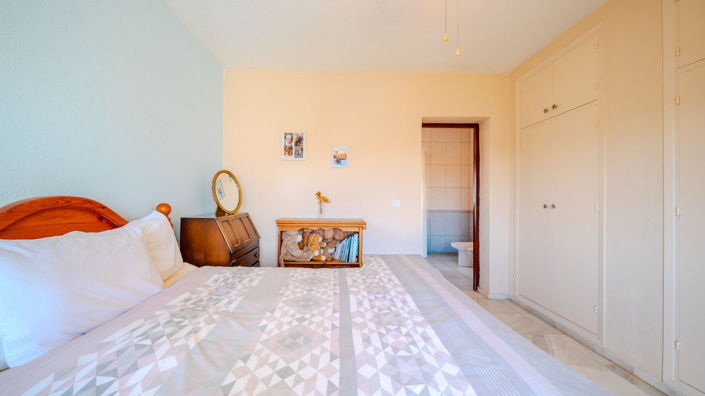 Image No.14-4 Bed Villa for sale