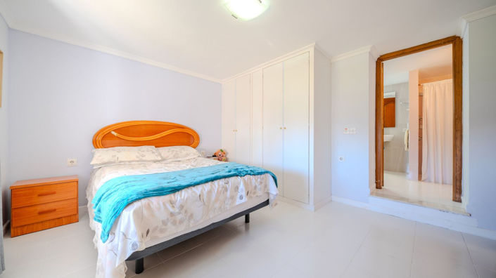 Image No.19-4 Bed Villa for sale