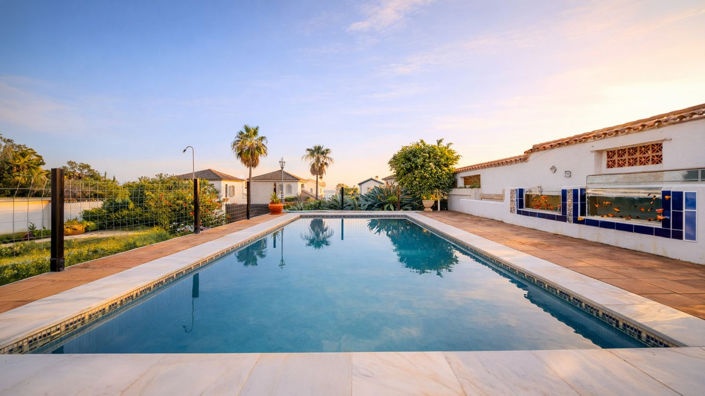 Image No.4-Villa de 4 chambres à vendre à La Duquesa