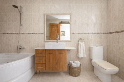 13-5fd73dea700db77384c091ca9818b1a9