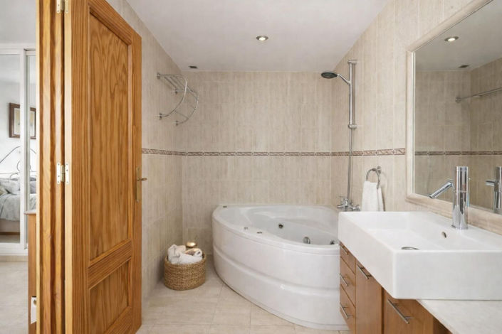 Image No.9-Appartement de 3 chambres à vendre à Estepona