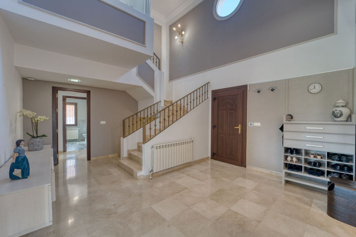 Image No.15-5 Bed Villa for sale