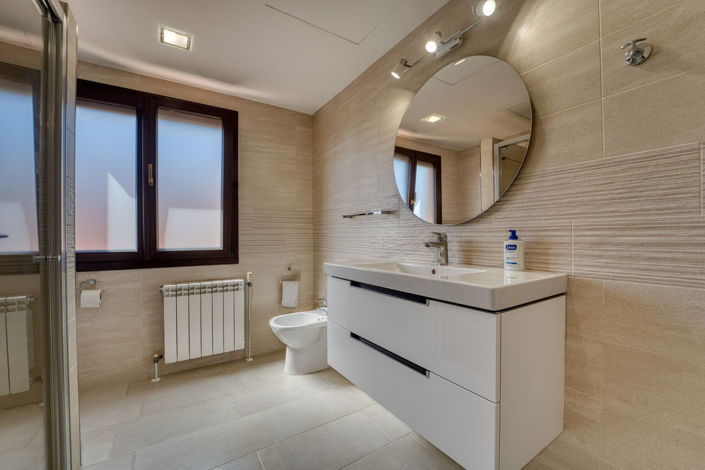 Image No.25-5 Bed Villa for sale