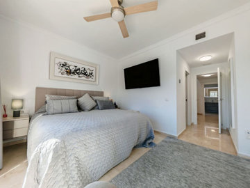 13-5fd73dea700db77384c091ca9818b1a9