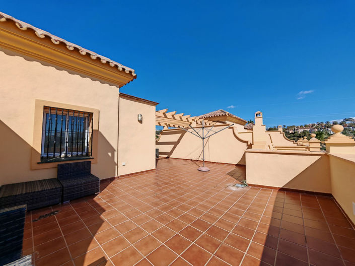Image No.20-4 Bed Townhouse for sale