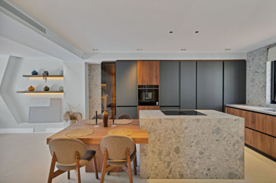 11-20939a0134ad724a8cb2a801094d15a4