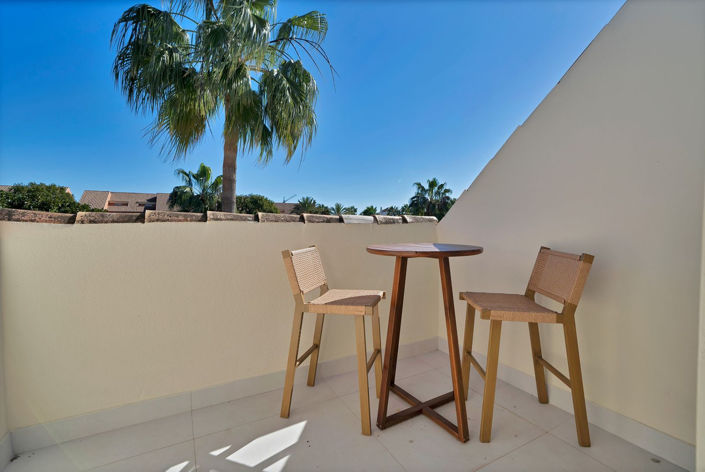 Image No.28-4 Bed Townhouse for sale